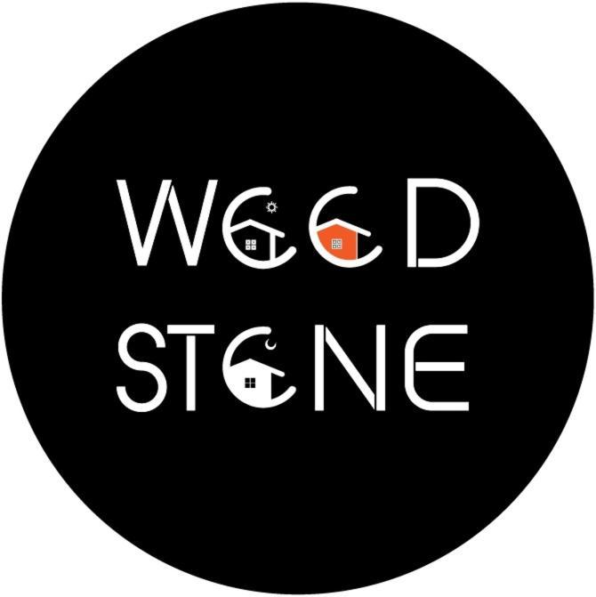 Wood Stone Vandrarhem Yogyakarta Exteriör bild